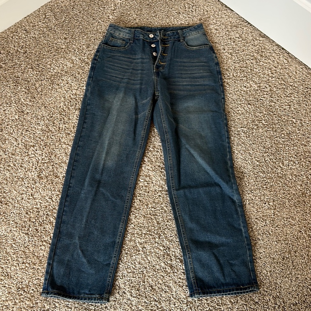 Wide-Leg Jeans